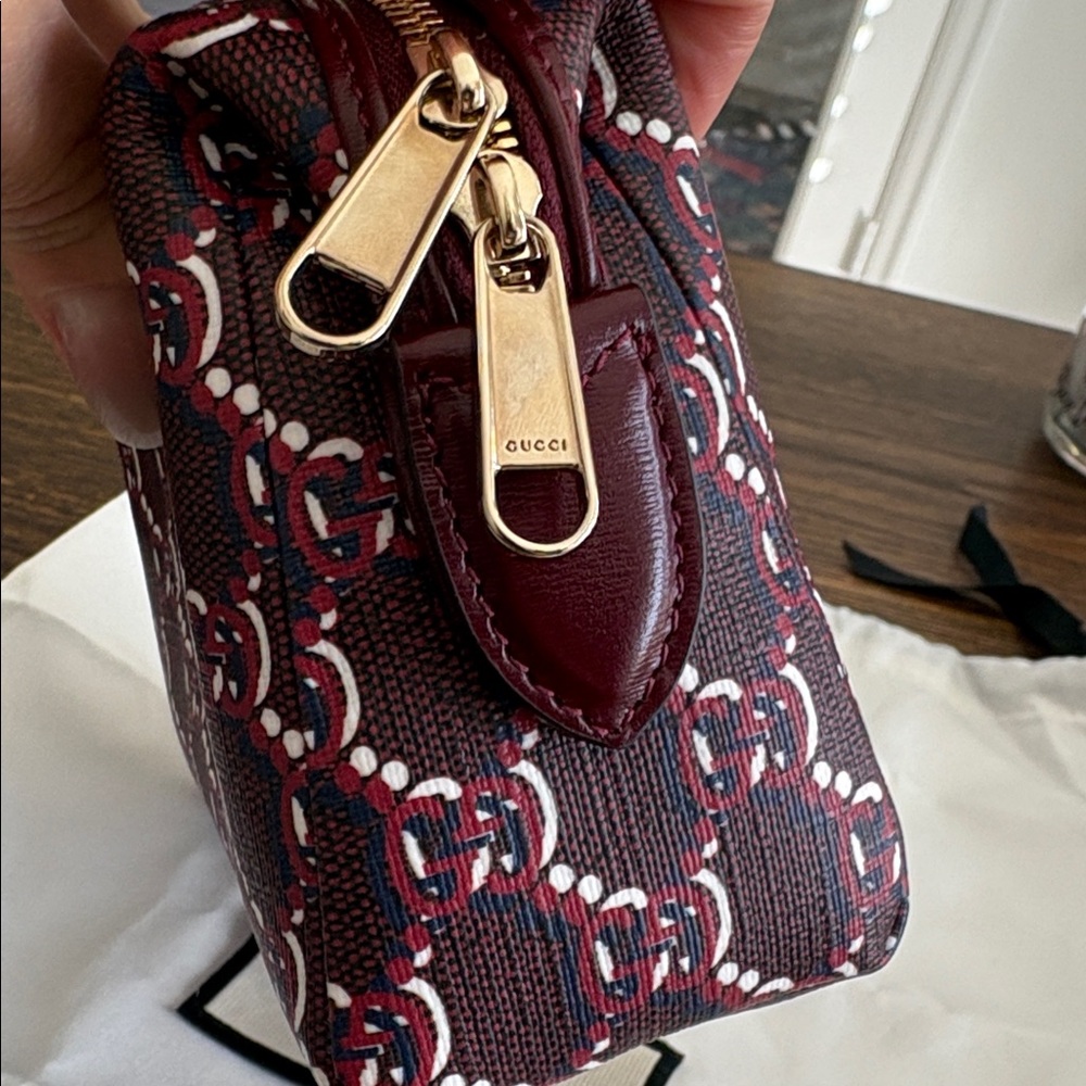 GUCCI Burgundy Pouch w/ GG Shadow NWOT w/ Dust Bag - Picture 11 of 13